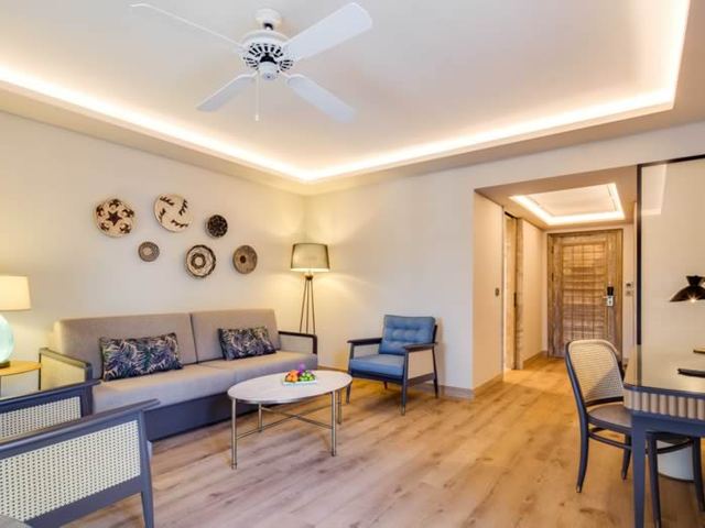 Tek Yatak Odalı Suit – Deniz Manzaralı 2